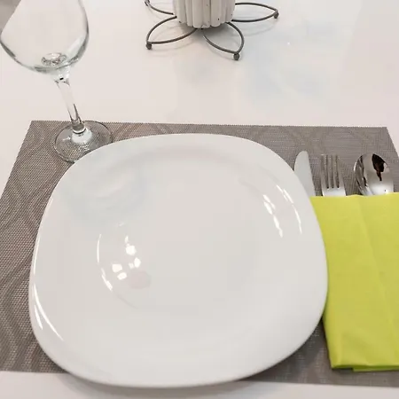 דירה Ane זאדאר